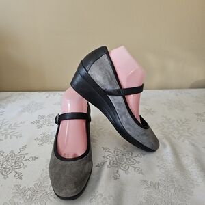 Geox Respira Womens  Grey Black Mary Jane Wedge Suede Shoes Sz 39.5